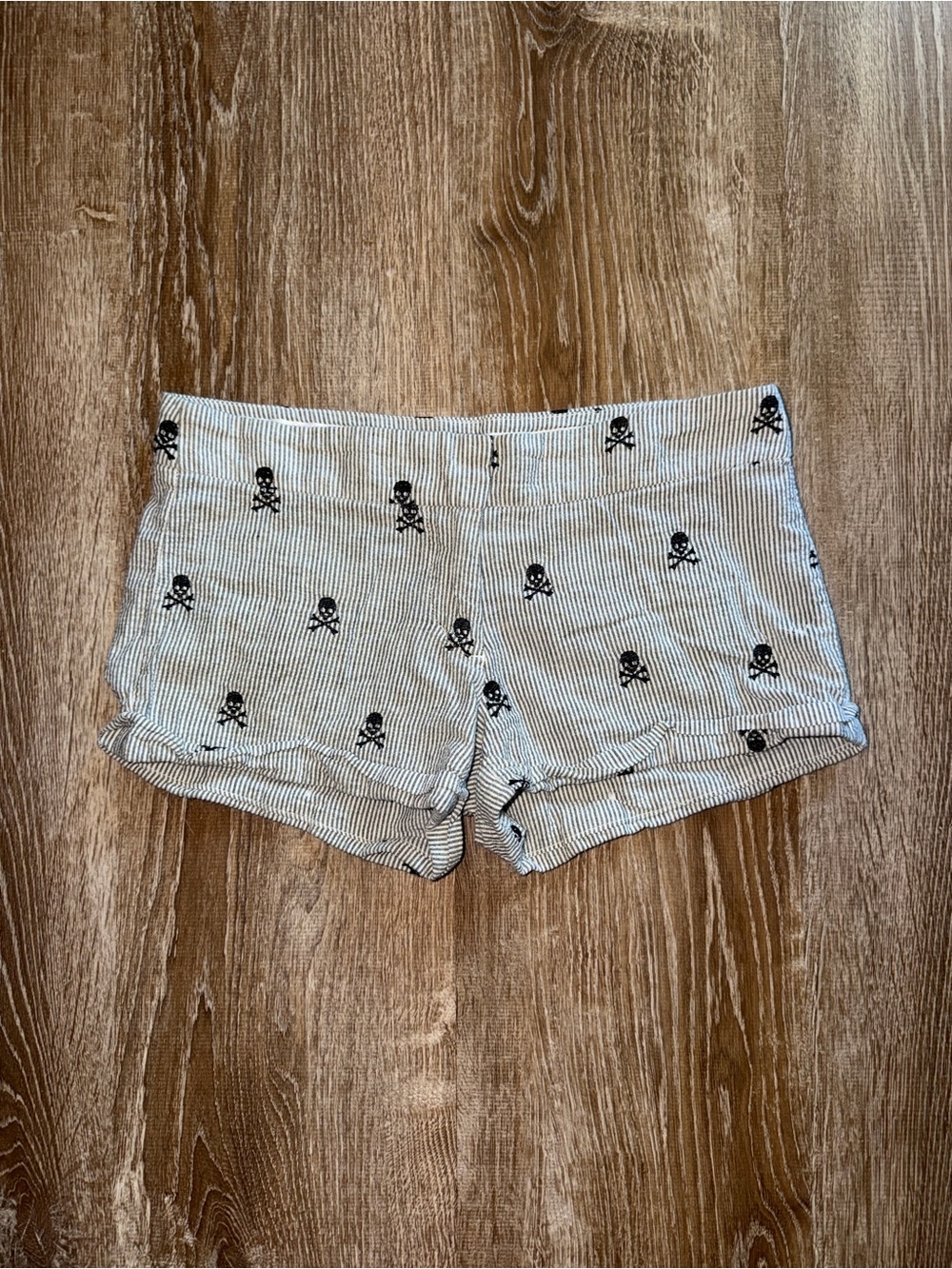 Vintage Y2K Striped Black Skull Print Women’s Shorts - White/Black